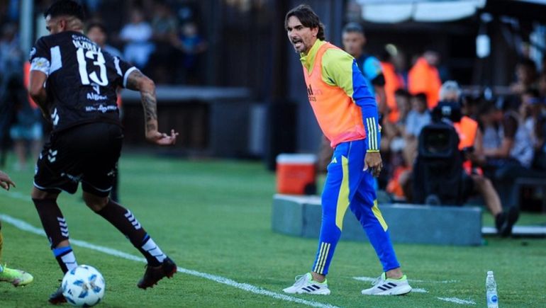 Así defendió el DT de Boca el fracaso de su primer partido en la Copa de la Liga