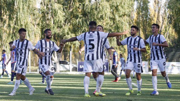 Cipolletti defiende la punta ante Independiente: Hora y TV