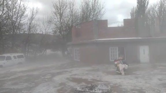 Así se vivió el fuerte temporal en Buta Ranquil
