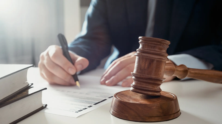 La herencia, un laberinto legal. La herencia, un laberinto legal.