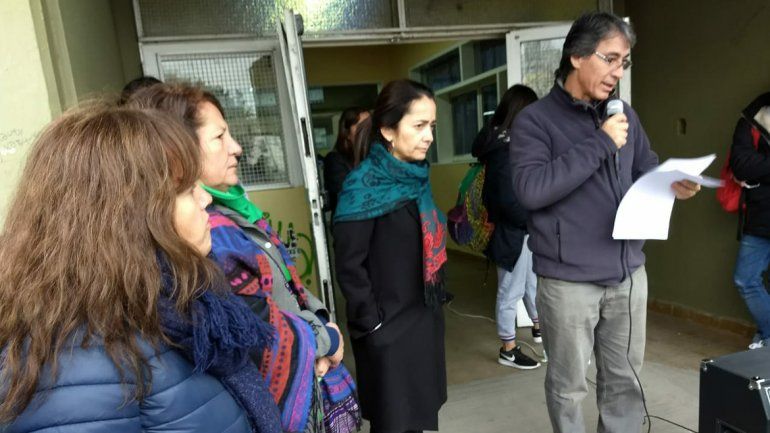 Portero denunciado de abusador fue separado del cargo