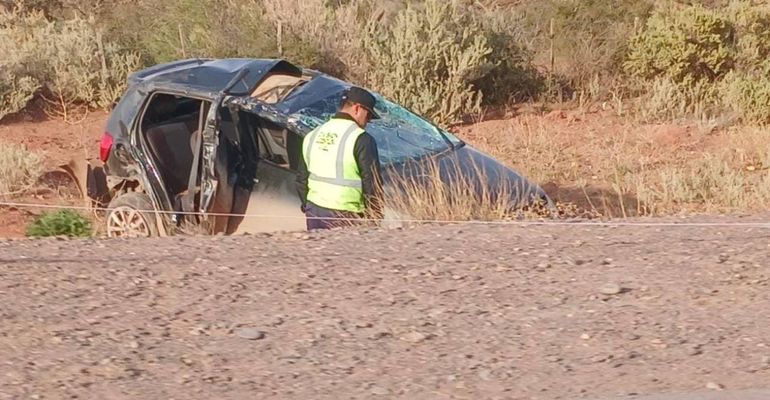 Accidente fatal en Ruta 7: un hombre murió tras un vuelco en Añelo