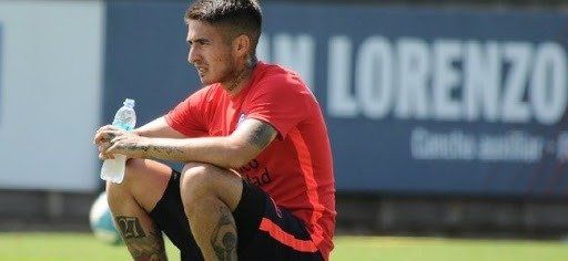 Rojas con el tatuaje de Maradona.