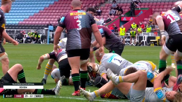 A la derecha de la imagen