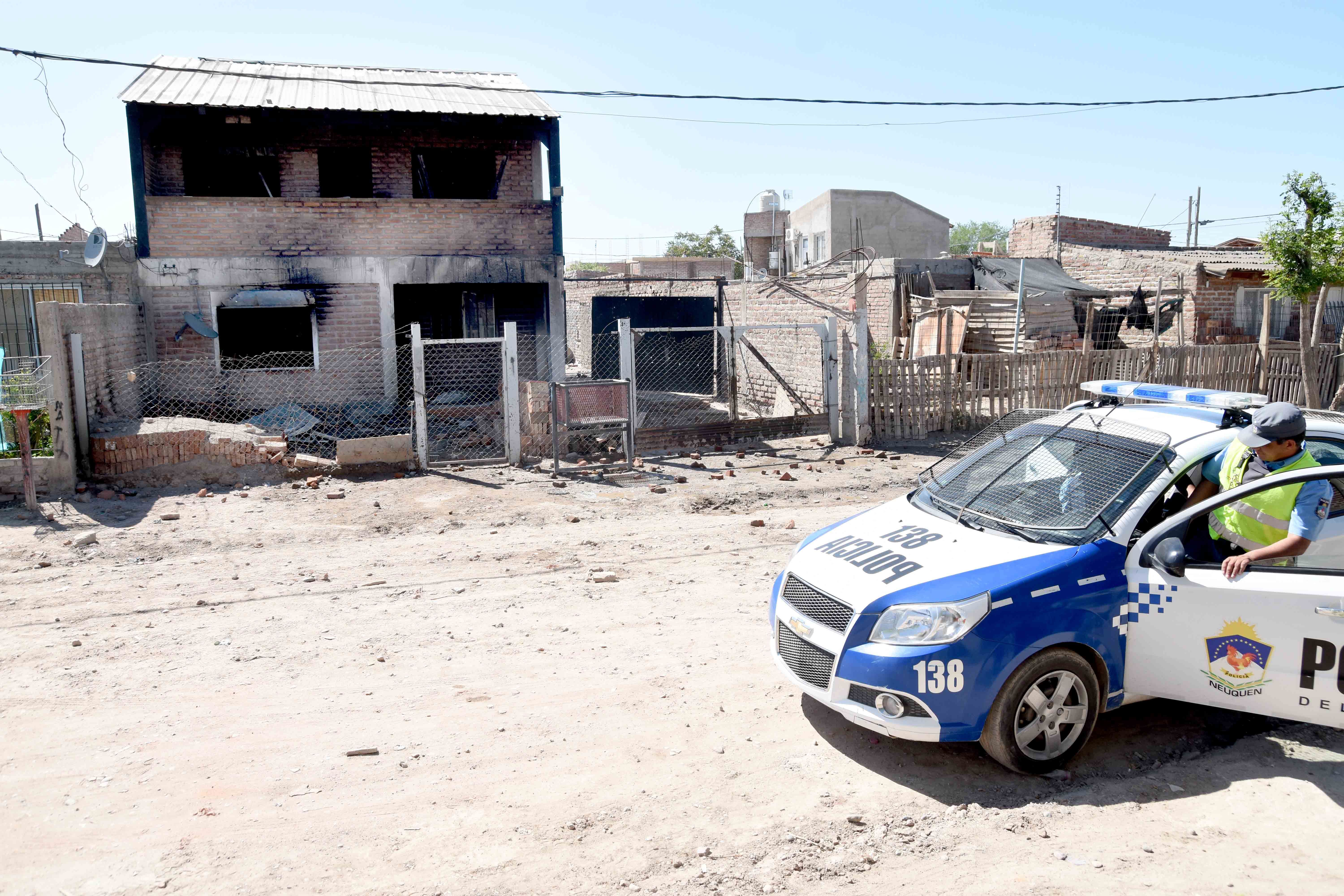 La casa de la familia Soazo, apodada Bin Laden, fue incendiada en 2015 por los vecinos hartos de los delitos y la violencia.