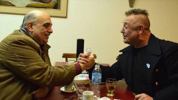 La polémica postal entre Ricardo Iorio y Alejandro Biondini.
