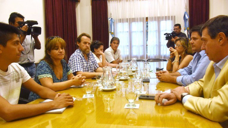 Los funcionarios provinciales y los representantes sindicales se volverán a ver las caras hoy.