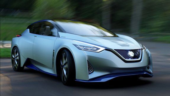 El auto que se maneja solo es furor en el Salón del Automóvil de Tokio