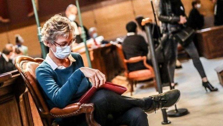 Una médica, ebria, mató en una cesárea