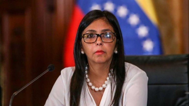 Vice de Maduro le pide a Guaidó reflexionar y detener la locura