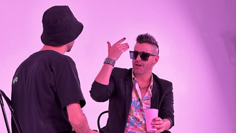 Guille Aquino en una entrevista muy particular en EMEDE