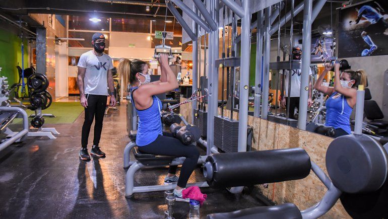 Para los gimnasios y natatorios, el límite horario es insostenible