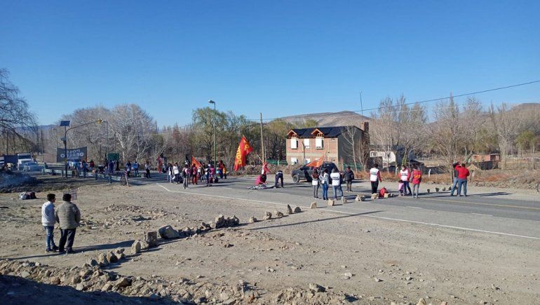 Los cortes de ruta se extendieron a Zapala y Chos Malal