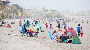 El tiempo permanecerá inestable en la costa durante todo el fin de semana. El tiempo permanecerá inestable en la costa durante todo el fin de semana.