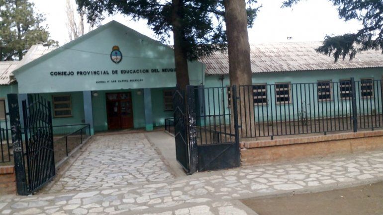 Un problema en una caldera dejó sin clases a la Escuela 168