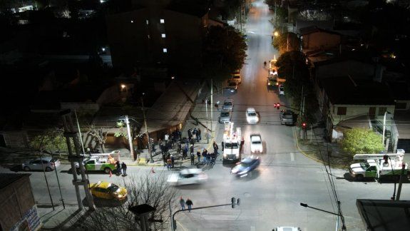 El barrio Mariano Moreno quedó todo iluminado con luces led