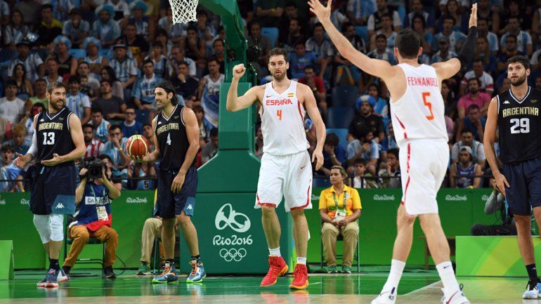 Argentina perdió con España y le puede tocar Estados Unidos