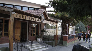 El millonario robo al empresario es investigado por la comisaría Sexta de Allen. El millonario robo al empresario es investigado por la comisaría Sexta de Allen.