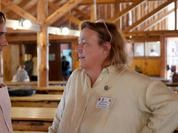 Con una amplia y reiterada agenda, Juan Peláez y Cecilia de Larminat se vieron las caras en el marco de la expo. Foto: gemtileza secretaría de Producció. Con una amplia y reiterada agenda, Juan Peláez y Cecilia de Larminat se vieron las caras en el marco de la expo. Foto: gemtileza secretaría de Producció.