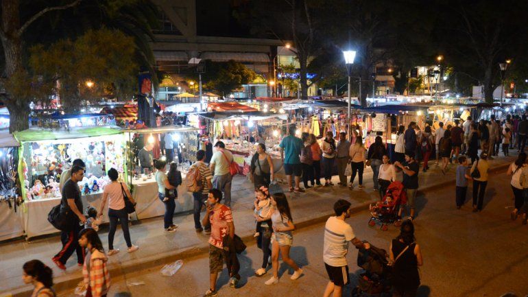 Por la Feria Nacional de Artesanos, once líneas de colectivo cambian el recorrido