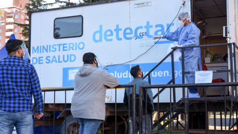 Neuquén reportó 9 muertes y superó las 900 víctimas por COVID