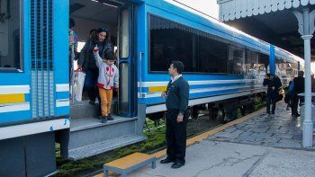 volvio a funcionar el tren del valle en cipolletti volvio a funcionar el tren del valle en cipolletti