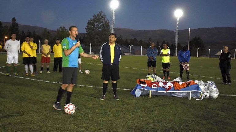Los Ovejas ya tiene su nueva cancha de césped sintético