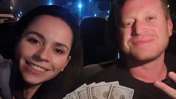 La subsecretaria municipal de Ushuaia, Viviana Sáez, junto a su pareja Matías Roa, acusados de organizar una estafa piramidal en Tierra del Fuego. La subsecretaria municipal de Ushuaia, Viviana Sáez, junto a su pareja Matías Roa, acusados de organizar una estafa piramidal en Tierra del Fuego.