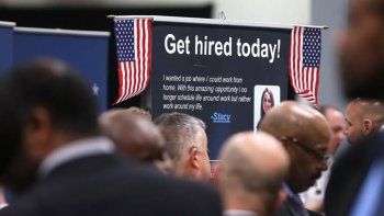 en cifras record, siguen las renuncias de estadounidenses a sus empleos