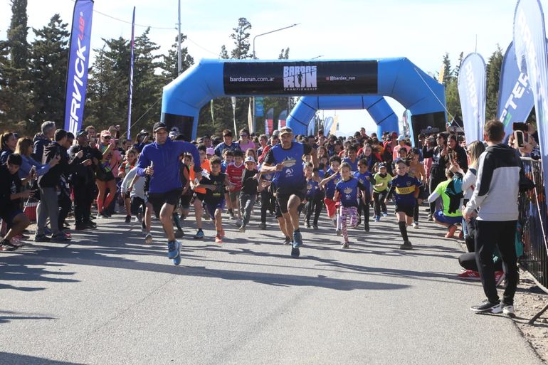 Bardas Kids, en una competencia que reúne a chicos y chicas de 8 a 14 años en Parque Norte.