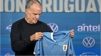 la fuerte decision de marcelo bielsa que enojo a los referentes de la seleccion uruguaya la fuerte decision de marcelo bielsa que enojo a los referentes de la seleccion uruguaya