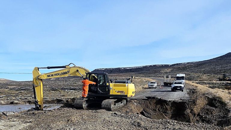 Chubut: la Dirección Nacional de Vialidad trabaja para reparar y rehabilitar al tránsito la Ruta 26.