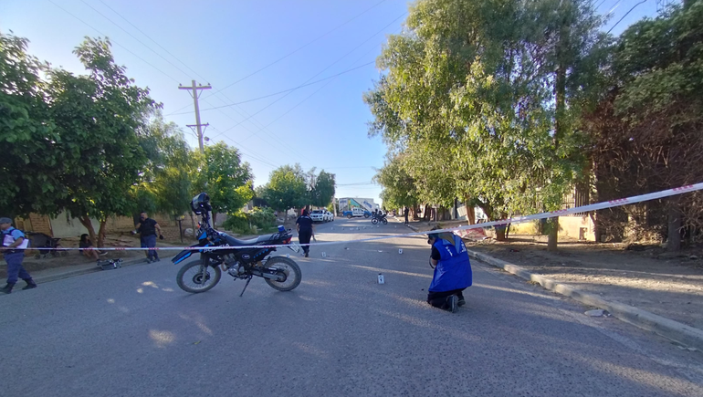 La balacera ocurrió el domingo por la tarde en Centenario