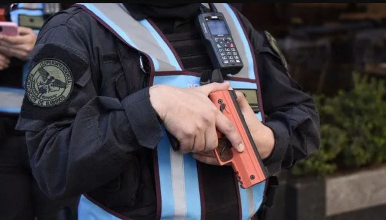 Las pystolas Byrna se reconocen por su color naranja. Las pystolas Byrna se reconocen por su color naranja. 