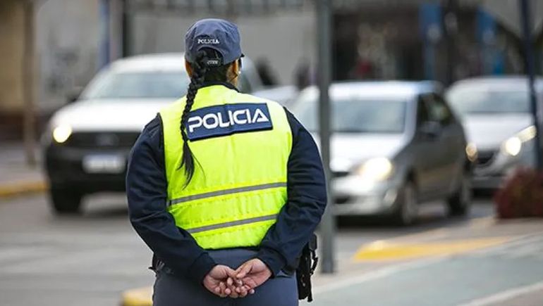 Publicaron la reglamentación de armas no letales para el uso de la Policía de Neuquén.