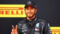 Lewis Hamilton está al acecho del récord de triunfo que tiene Michael Schumacher en la Fórmula 1. También podría arrebatarle la marca en cantidad de podios. Lewis Hamilton está al acecho del récord de triunfo que tiene Michael Schumacher en la Fórmula 1. También podría arrebatarle la marca en cantidad de podios.