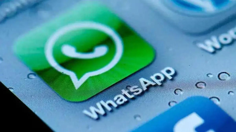 Llega la tercera tilde azul en WhatsApp: ¿para qué sirve?