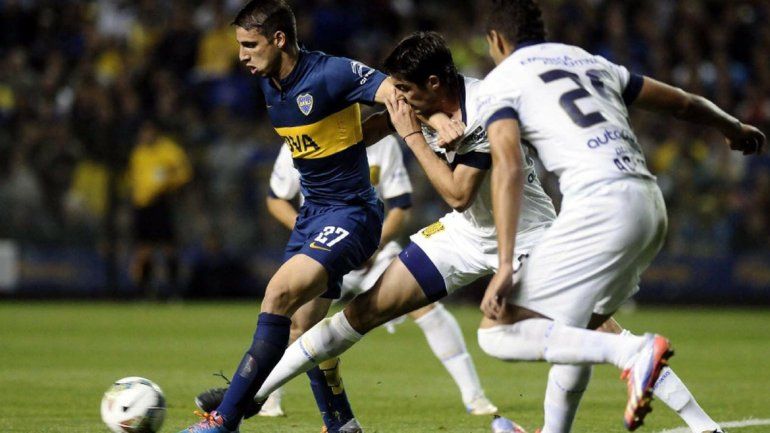 El partido empieza a las 21.10.