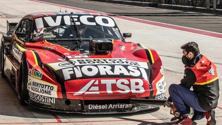 Manu Urcera y Juan Cruz Benvenuti terminaron el Desafío de las Estrellas del TC en San Juan