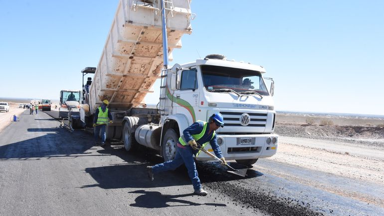 Confirman obras en rutas de Vaca Muerta para enero