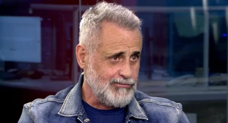 Jorge Rial salió con una fuerte crítica contra Gran Hermano y Furia. Jorge Rial salió con una fuerte crítica contra Gran Hermano y Furia.