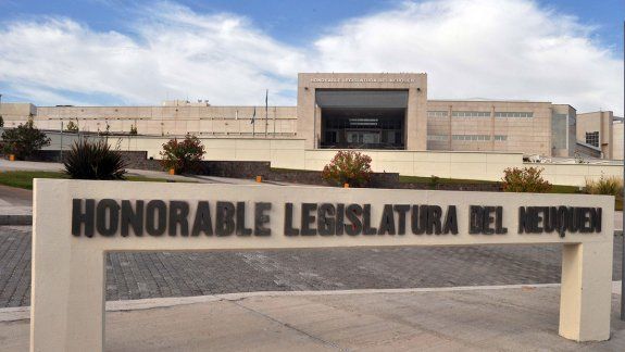 Pacientes con fibromialgia se organizan para exigir una ley