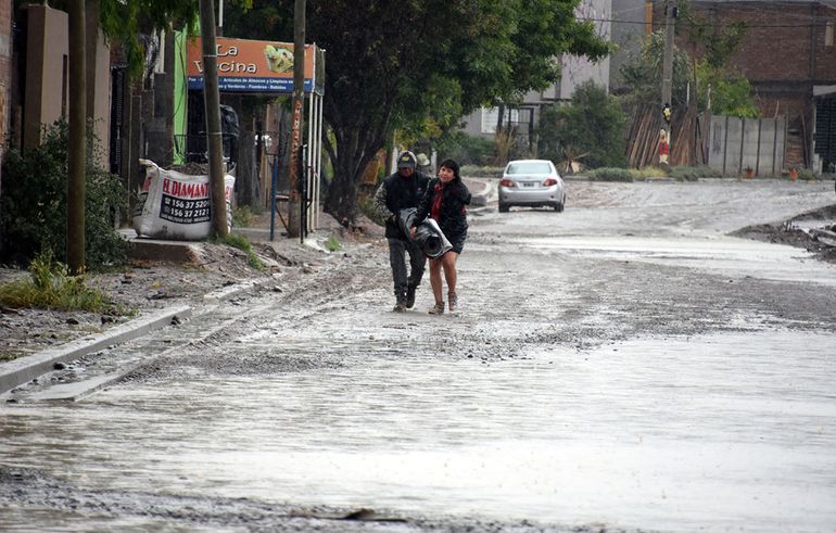 El drama de los inundados en Los Polvorines: Esto es un desastre