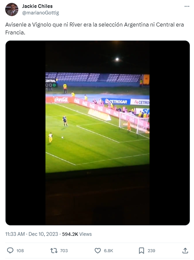 Llovieron las críticas de los hinchas de Rosario Central contra Pollo Vignolo Llovieron las críticas de los hinchas de Rosario Central contra Pollo Vignolo