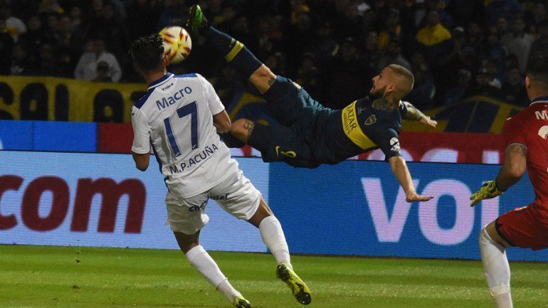 Todas las situaciones de gol que erró el Pipa Benedetto en la final ante Tigre