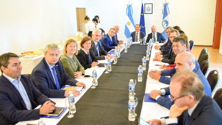 Neuquén y la UE dieron el primer paso para la exportación del gas de Vaca Muerta