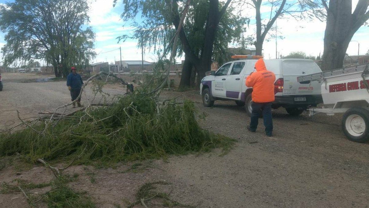 Muerte por el viento: Intentaba que no se vuele el techo