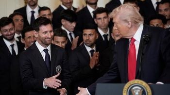 claudia villafane salio a defender a lionel messi tras la foto con donald trump claudia villafane salio a defender a lionel messi tras la foto con donald trump