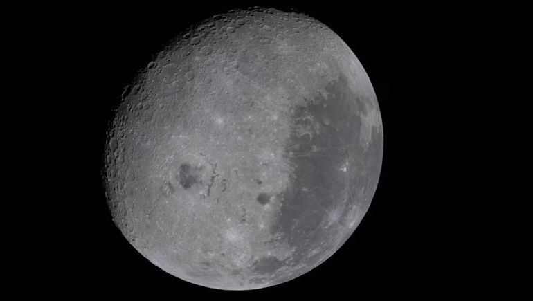 La NASA utilizará los datos recopilados alrededor de la Luna para perfeccionar las tecnologías que permitirán el regreso de astronautas a su superficie. La NASA utilizará los datos recopilados alrededor de la Luna para perfeccionar las tecnologías que permitirán el regreso de astronautas a su superficie.