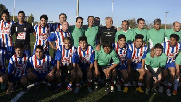 Gutiérrez inauguró las canchas de césped sintético del Club Atlético Neuquén